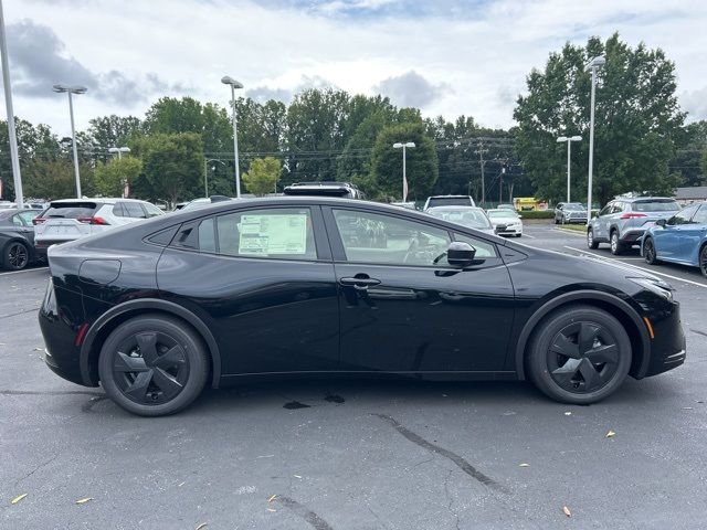 2026 Toyota Prius Plug-In Hybrid SE