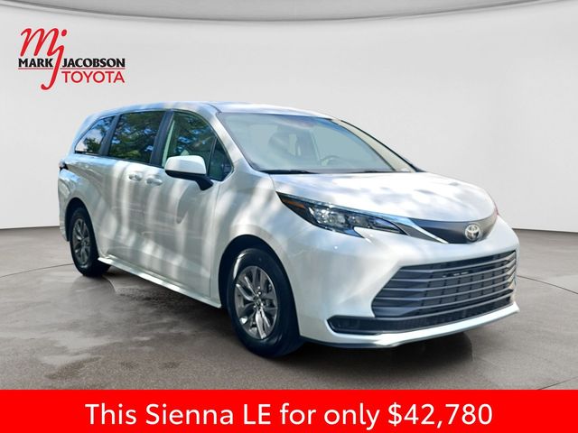 2026 Toyota Sienna LE