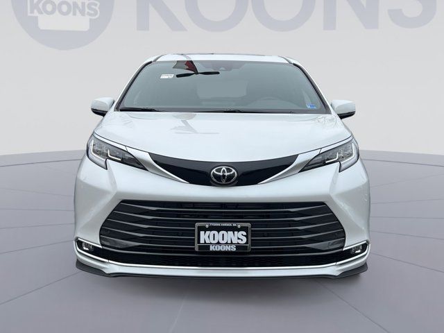 2026 Toyota Sienna Limited