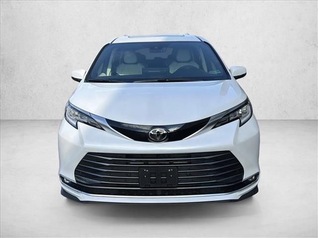 2026 Toyota Sienna Limited
