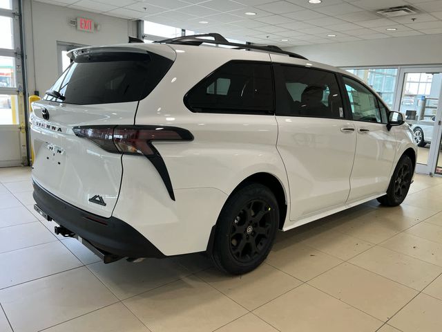 2026 Toyota Sienna Woodland Edition