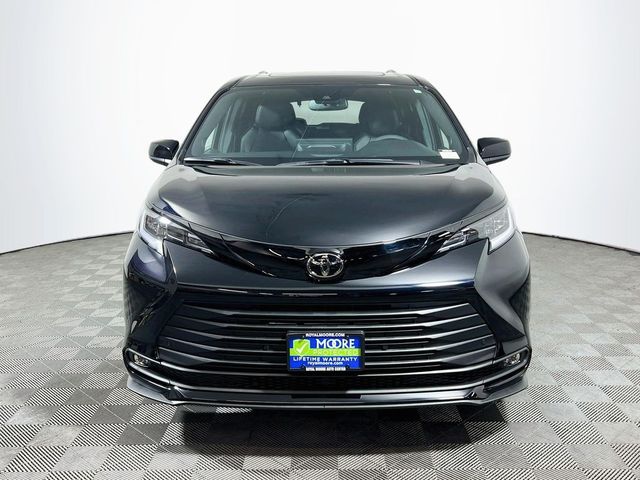 2026 Toyota Sienna Woodland Edition