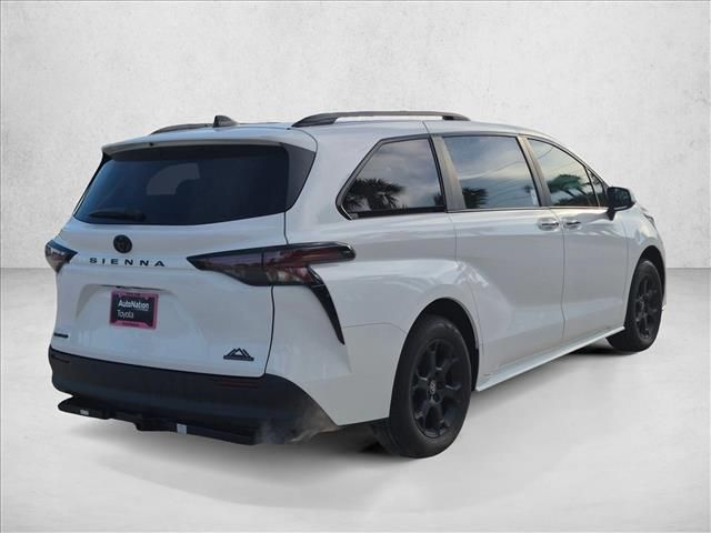 2026 Toyota Sienna Woodland Edition