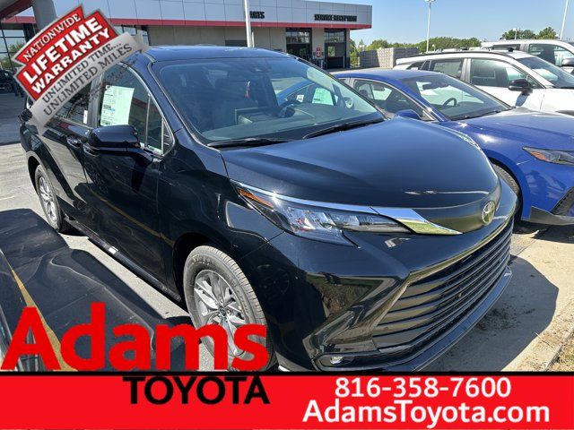 2026 Toyota Sienna XLE