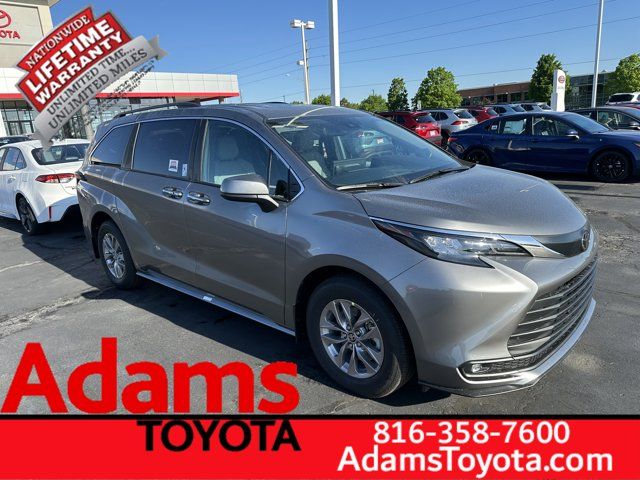 2026 Toyota Sienna XLE