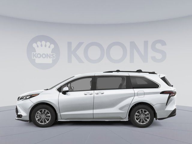 2026 Toyota Sienna XLE
