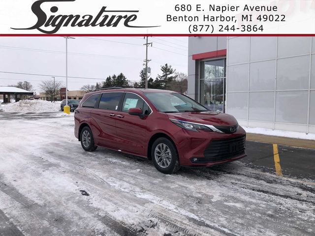 2026 Toyota Sienna XLE