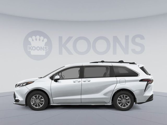 2026 Toyota Sienna XLE