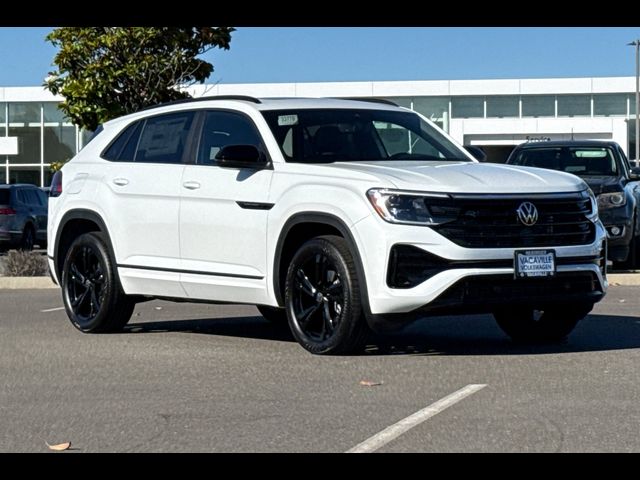 2026 Volkswagen Atlas Cross Sport 2.0T SEL R-Line Black