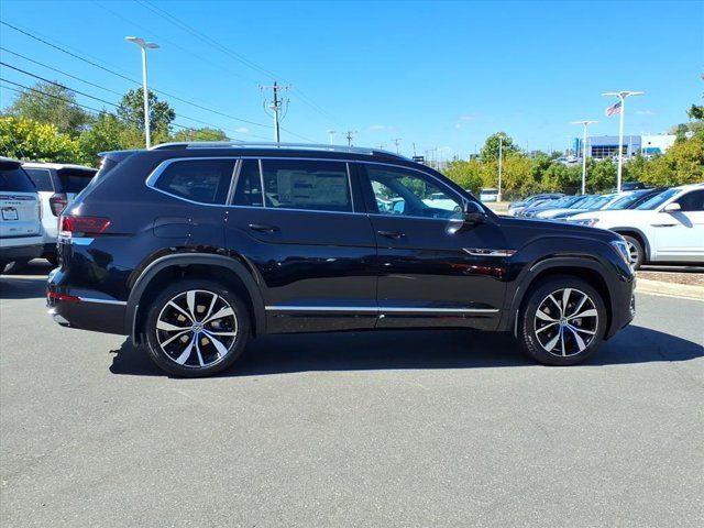 2026 Volkswagen Atlas 2.0T SEL Premium R-Line