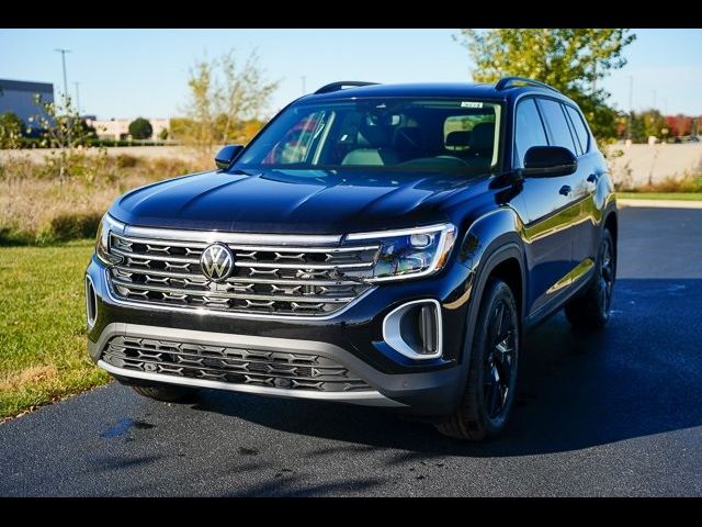 2026 Volkswagen Atlas 2.0T SE Technology