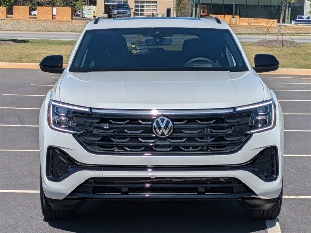 2026 Volkswagen Atlas Cross Sport 2.0T SEL R-Line Black