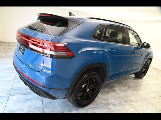 2026 Volkswagen Atlas Cross Sport 2.0T SEL R-Line Black