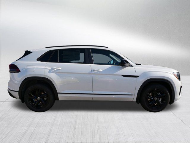 2026 Volkswagen Atlas Cross Sport 2.0T SEL R-Line Black