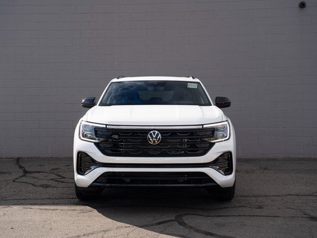 2026 Volkswagen Atlas Cross Sport 2.0T SEL R-Line Black
