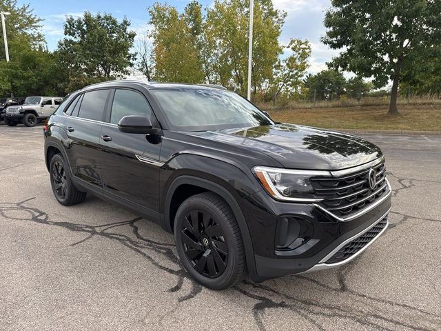 2026 Volkswagen Atlas Cross Sport 2.0T SE Technology