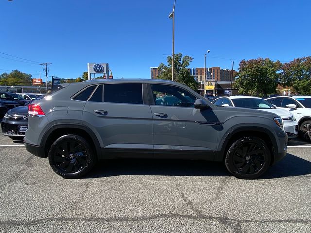 2026 Volkswagen Atlas Cross Sport 2.0T SE Technology