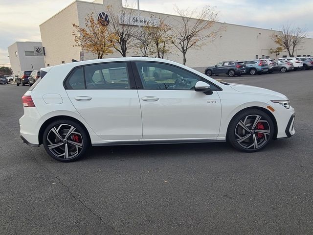 2026 Volkswagen Golf GTI SE