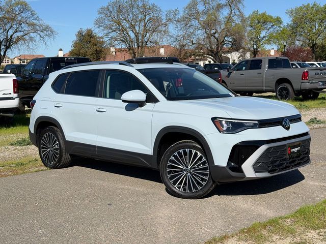 2026 Volkswagen Taos SE