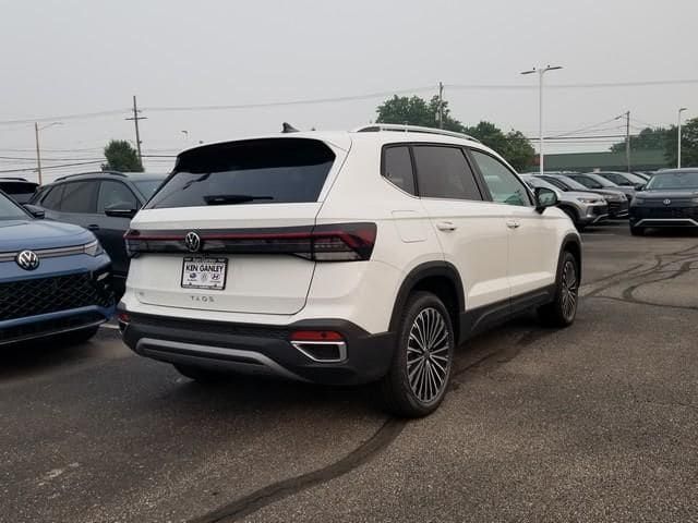 2026 Volkswagen Taos SE
