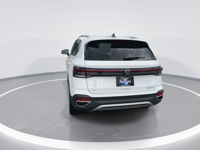 2026 Volkswagen Taos SE