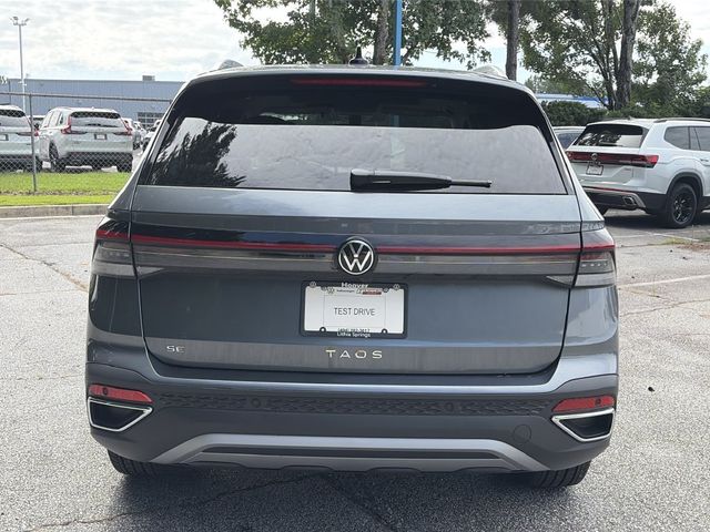 2026 Volkswagen Taos SE