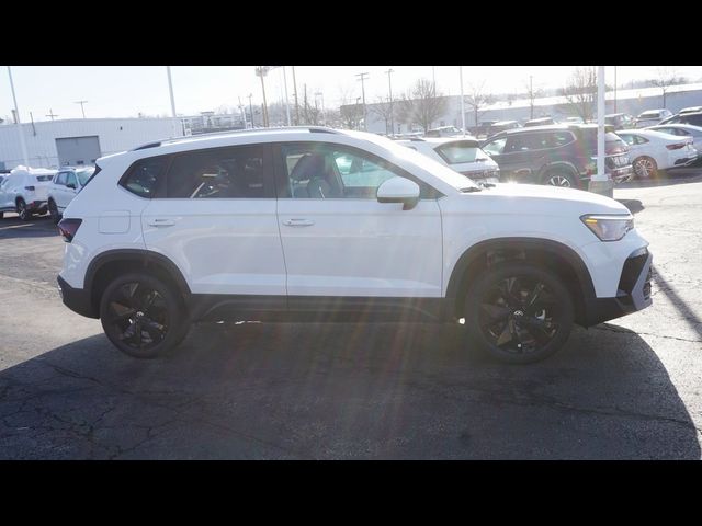 2026 Volkswagen Taos SE