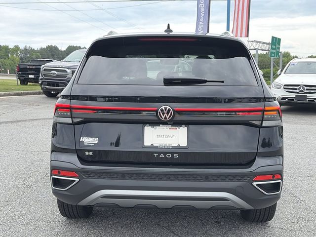 2026 Volkswagen Taos SE
