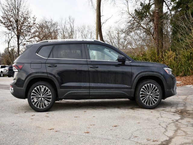 2026 Volkswagen Taos SE