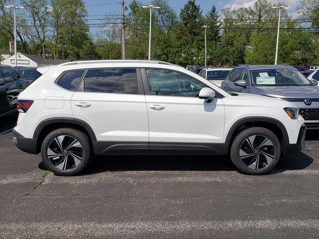 2026 Volkswagen Taos SE