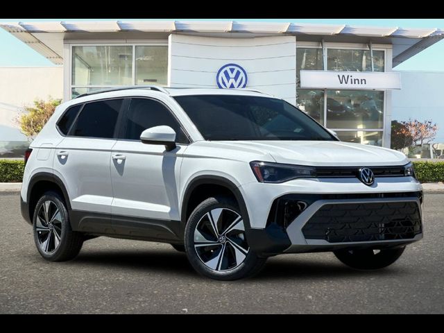 2026 Volkswagen Taos SE
