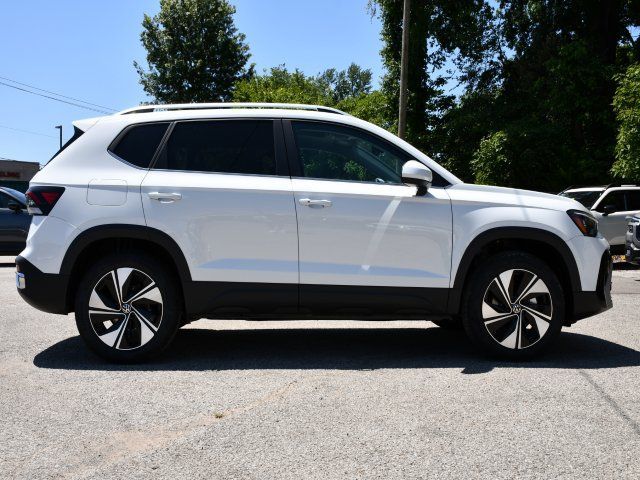 2026 Volkswagen Taos SE