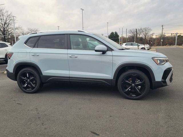 2026 Volkswagen Taos SEL