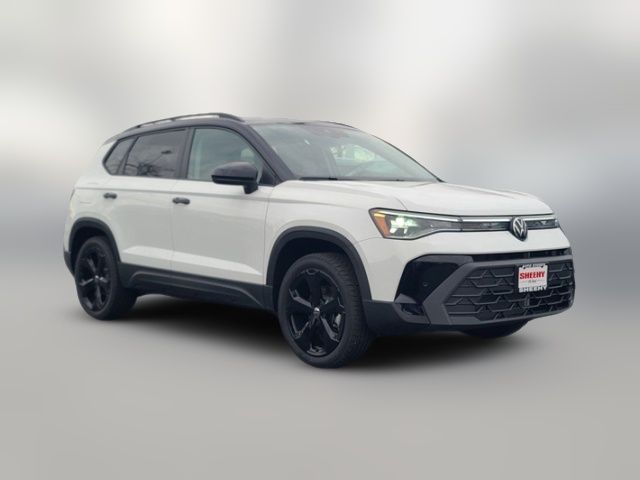 2026 Volkswagen Taos SE Black