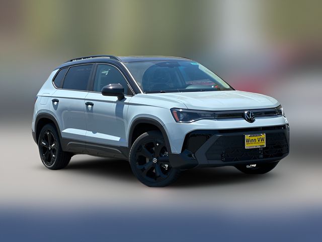 2026 Volkswagen Taos SE Black