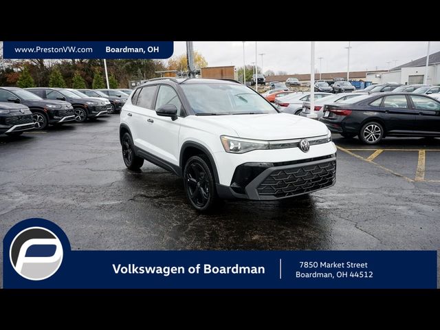 2026 Volkswagen Taos SE Black