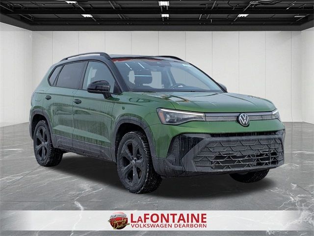 2026 Volkswagen Taos SE Black