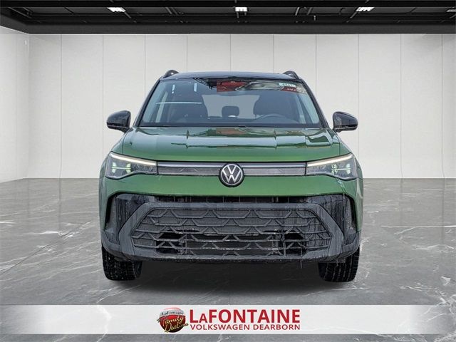 2026 Volkswagen Taos SE Black