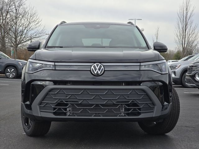 2026 Volkswagen Taos SE Black