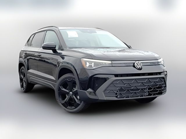 2026 Volkswagen Taos SE Black