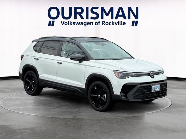 2026 Volkswagen Taos SE Black