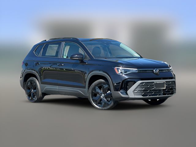 2026 Volkswagen Taos SE Black