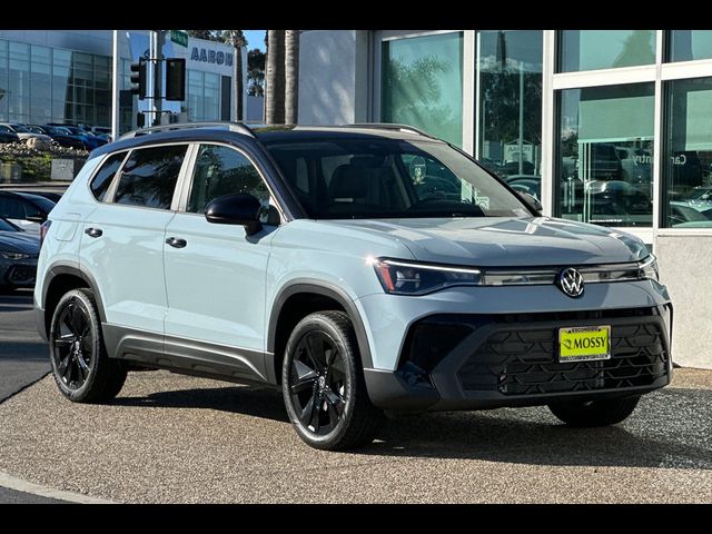 2026 Volkswagen Taos SE Black