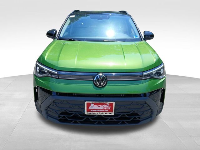 2026 Volkswagen Taos SE Black