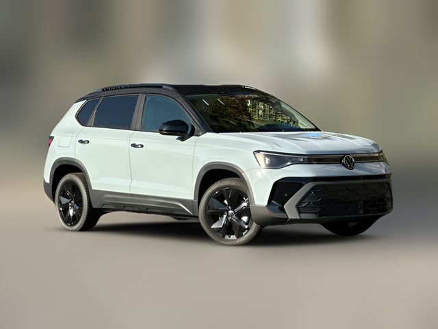 2026 Volkswagen Taos SE Black