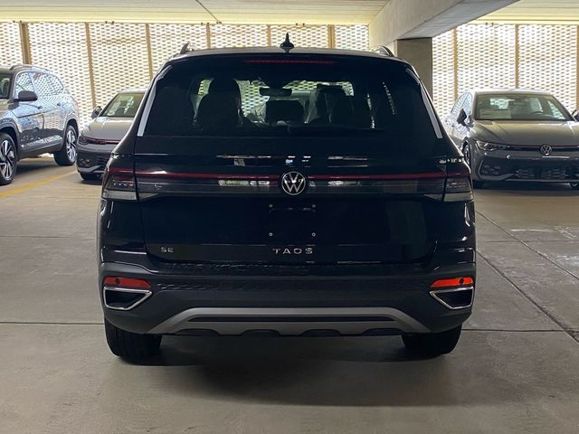 2026 Volkswagen Taos SE