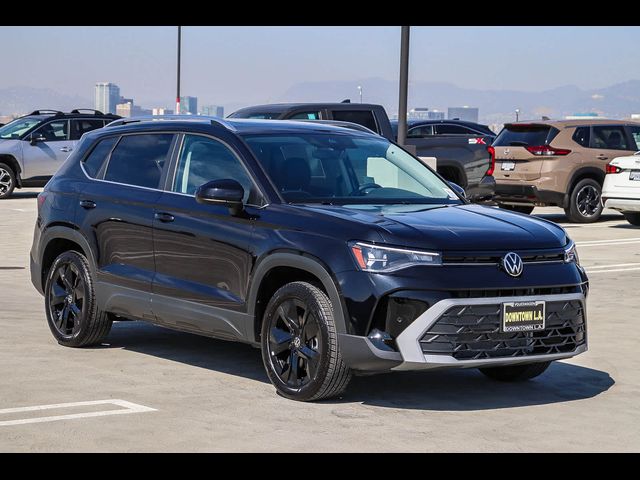 2026 Volkswagen Taos SE