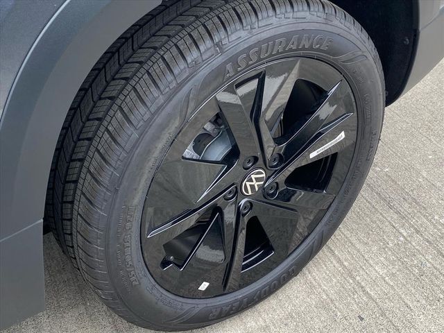 2026 Volkswagen Taos SE