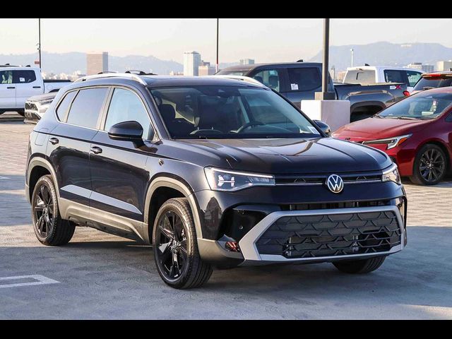 2026 Volkswagen Taos SE