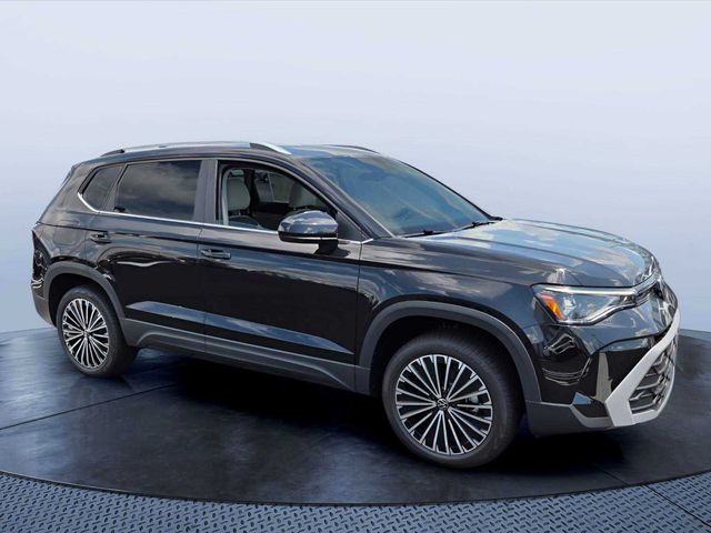 2026 Volkswagen Taos SE